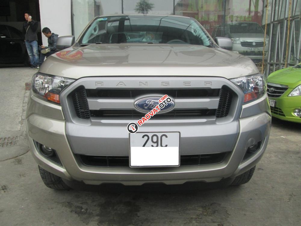 Bán Ford Ranger 2.2 XLS MT màu vàng, sản xuất và đăng ký 11/2016-0