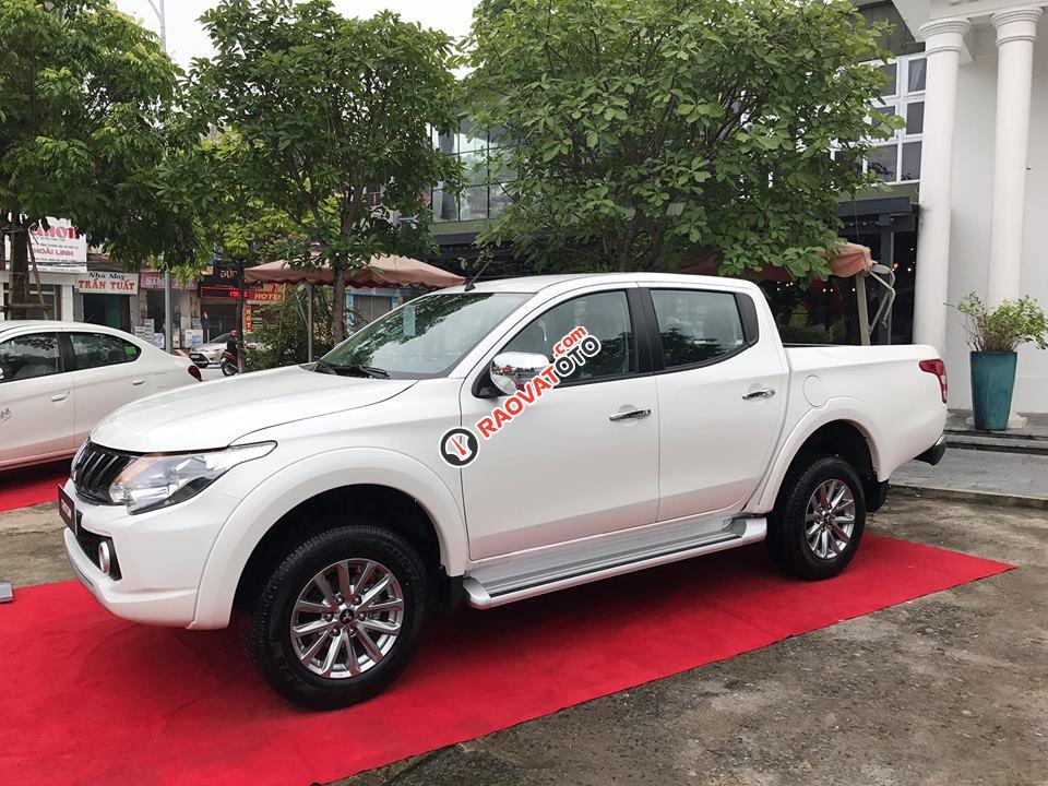 Bán ô tô Mitsubishi Triton 4*2 AT MIVEC đời 2017, màu trắng, nhập khẩu, giá chỉ 660 triệu-1