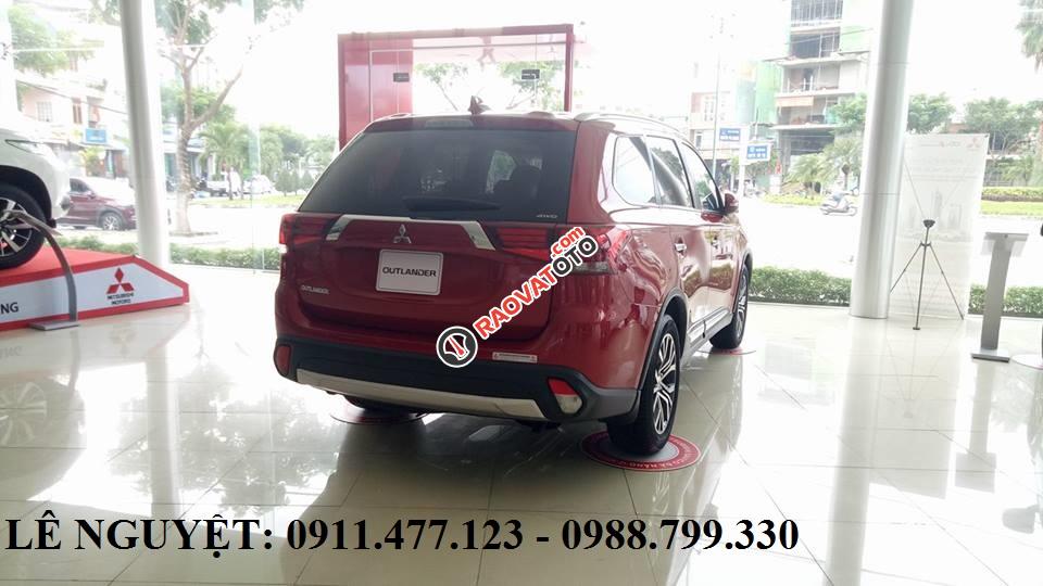 Giá xe Mitsubishi Outlander 2.0 xe 7 chỗ, rẻ tháng 4, hỗ trợ trả góp 90% xe, LH Lê Nguyệt: 0911.477.123 - 0988.799.330-5