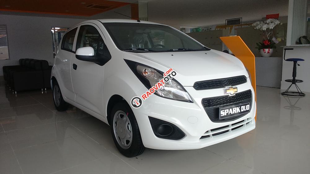 Bán Chevrolet Spark Duo đời 2016, màu trắng, 279tr-1