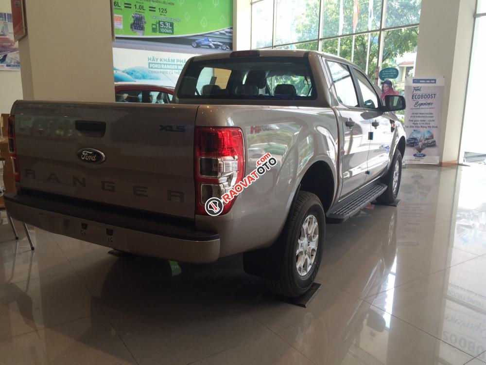 Bán tải Ford Ranger XLS đời 2017, màu ghi vàng, nhập khẩu Thái-2