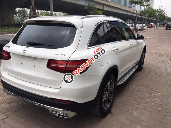 Bán Mercedes GLC250 đời 2017, màu trắng, nhập khẩu nguyên chiếc-5