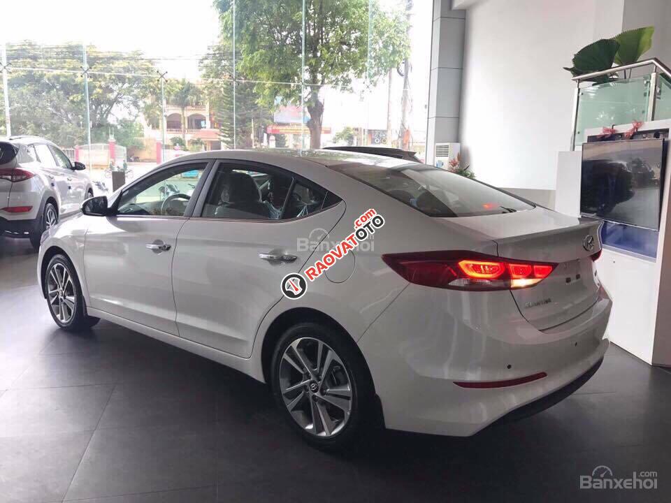 Hyundai Giải Phóng - Bán Hyundai Elantra, xe mới 100%, đời 2017 (Đủ màu) xe giao ngay-4