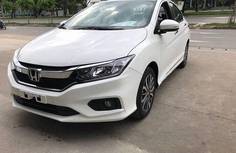 Cần bán xe Honda City đời 2017, màu trắng-0