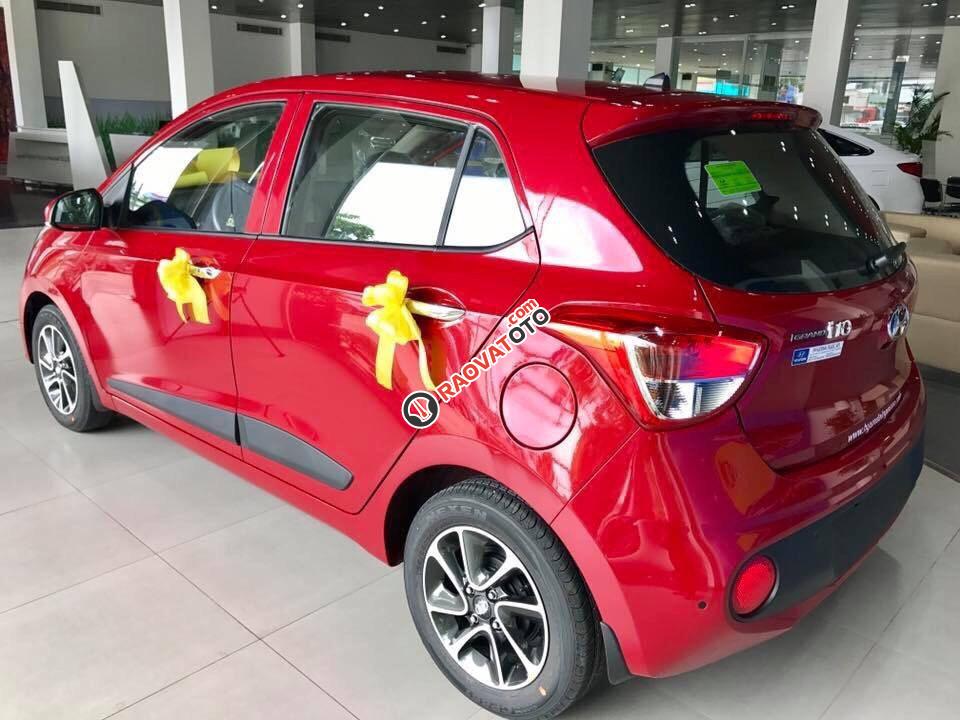 Hyundai i10 1.0 MT Base đời 2017, màu đỏ. Ưu đãi lên đến 15 triệu, hỗ trợ trả góp. LH Hương: 0902.608.293-6