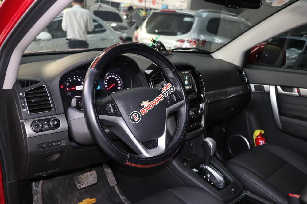 Bán Chevrolet Captiva Revv 2.4AT đời 2016, đen, mạnh mẽ, đầy uy nghi-5