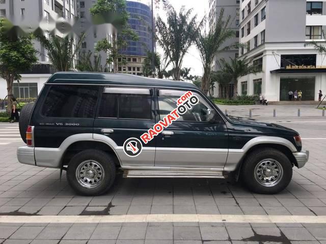 Bán xe Mitsubishi Pajero 3.0 MT đời 2005 số sàn-4