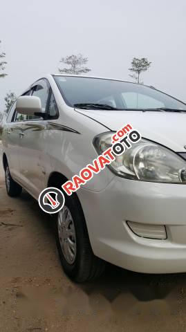 Bán xe Toyota Innova đời 2008, màu trắng số sàn-1