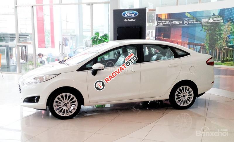 Bán xe Ford Fiesta 2017 giá tốt nhất hiện nay, cùng giá khuyến mãi tốt nhất trong tháng-0