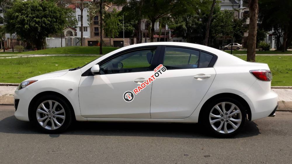 Bán Mazda 3 1.6AT 2011, màu trắng, nhập khẩu nguyên chiếc, giá tốt-0