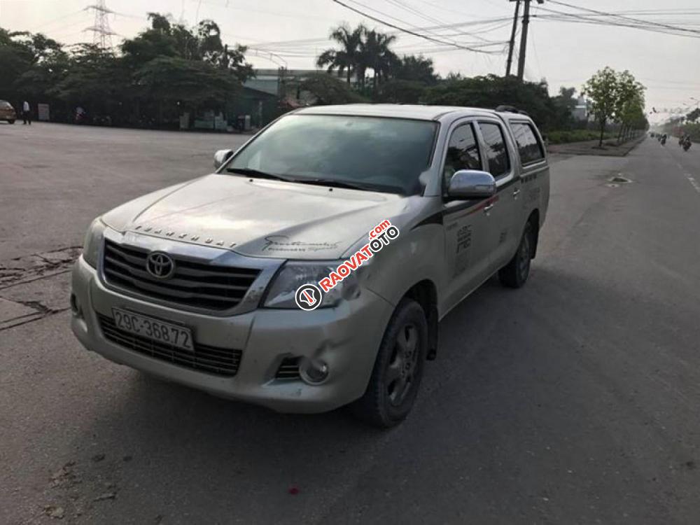 Bán xe Toyota Hilux 2.5E 4x2 MT đời 2012, màu bạc, nhập khẩu-0