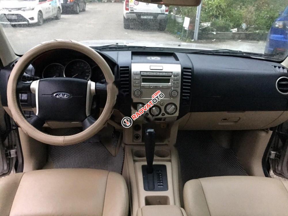 Cần bán gấp Ford Everest đời 2010 số tự động-5