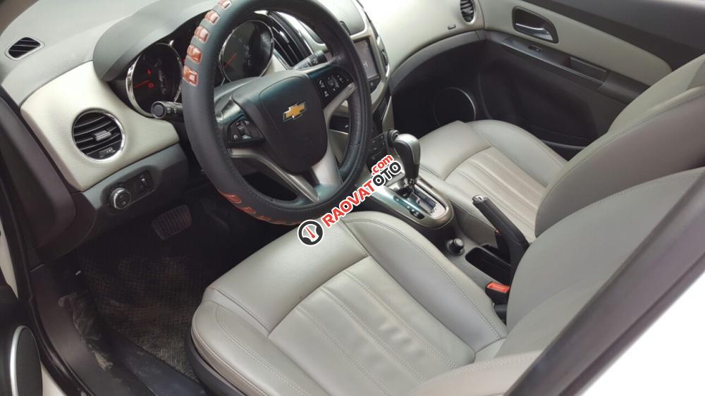 Bán Chevrolet Cruze LTZ 1.8AT màu trắng, số tự động, sản xuất cuối 2015, biển Sài Gòn-4