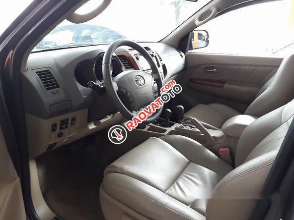 Bán Toyota Fortuner 2010 số tự động-4