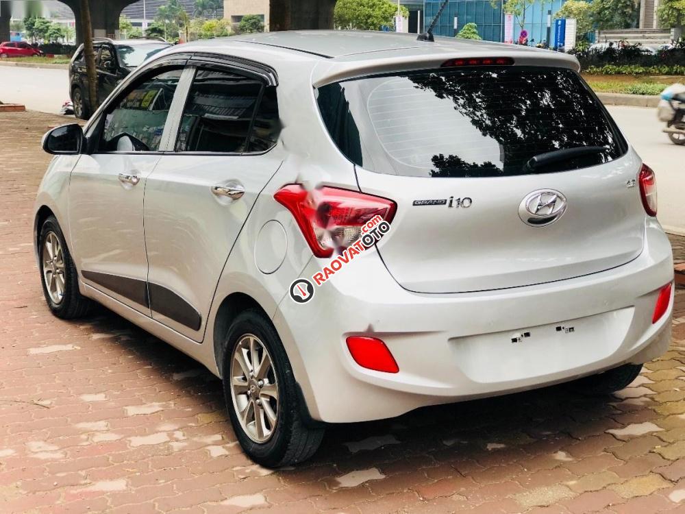 Bán Hyundai Grand i10 1.2 MT đời 2015, màu bạc, nhập khẩu -3