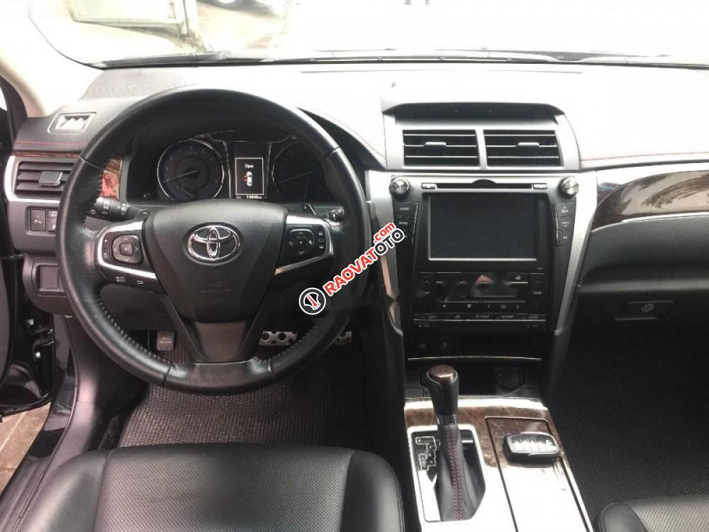 Bán ô tô Toyota Camry 2.5Q đời 2016, màu đen-4