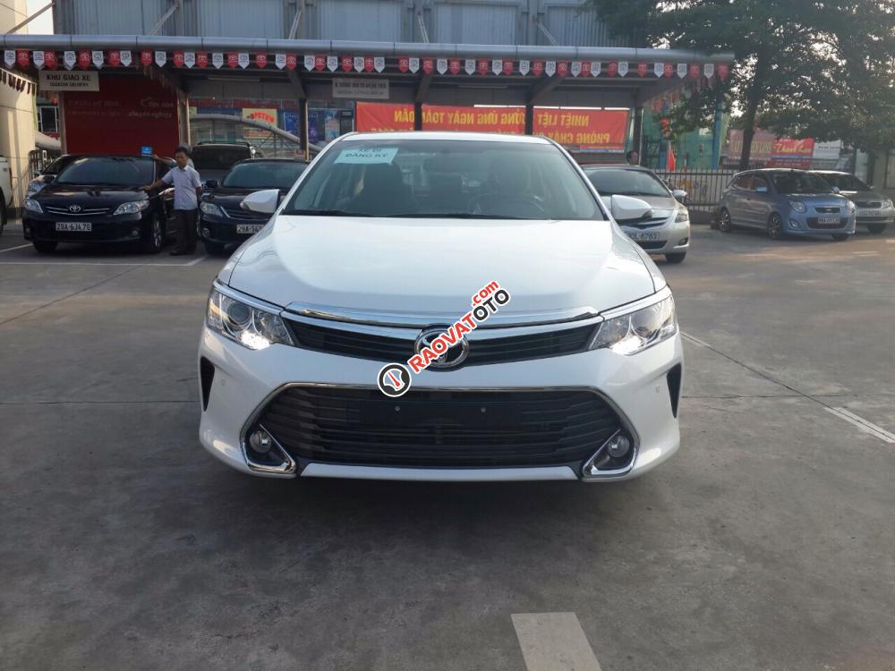 Bán Camry E đủ màu giao ngay. Xe thích hợp chở khách nước ngoài, LH 0911404101-0