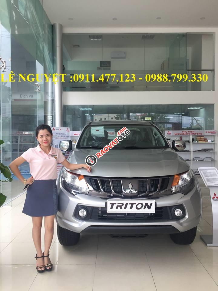 Bán tải Triton xe nhập, 7lít/100km, 1 cầu số sàn, trả góp 90% xe, LH Lê Nguyệt: 0988.799.330-0