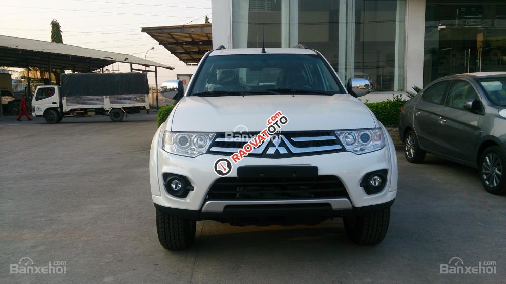 Bán Pajero Sport, máy dầu 7L/100km, động cơ 2.5, chạy dịch vụ cực tốt, LH: 0905.91.01.99-2