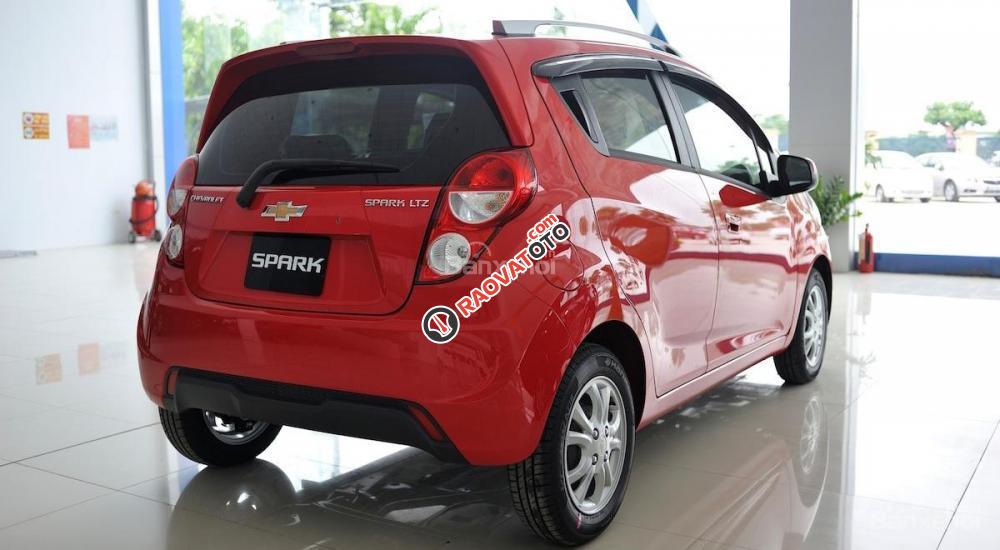 5 chỗ Chevrolet Spark LT, hỗ trợ vay NH trả trước tầm 90tr, LH Nhung 0975.768.960-1