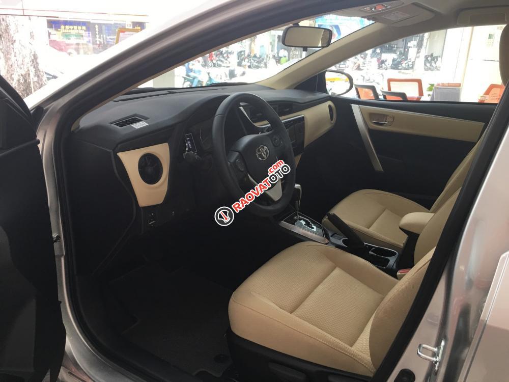 Cần bán Toyota Corolla Altis 1.8E màu bạc, giá cạnh tranh, hỗ trợ trả góp 90%-2