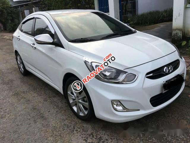 Bán Hyundai Accent năm 2011, màu trắng, nhập khẩu nguyên chiếc  -0