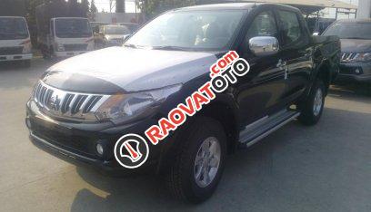 Bán xe Triton đời 2017 tại Đà Nẵng, màu đen, xe nhập Thái Lan, giao xe nhanh, LH Quang 0905596067-6