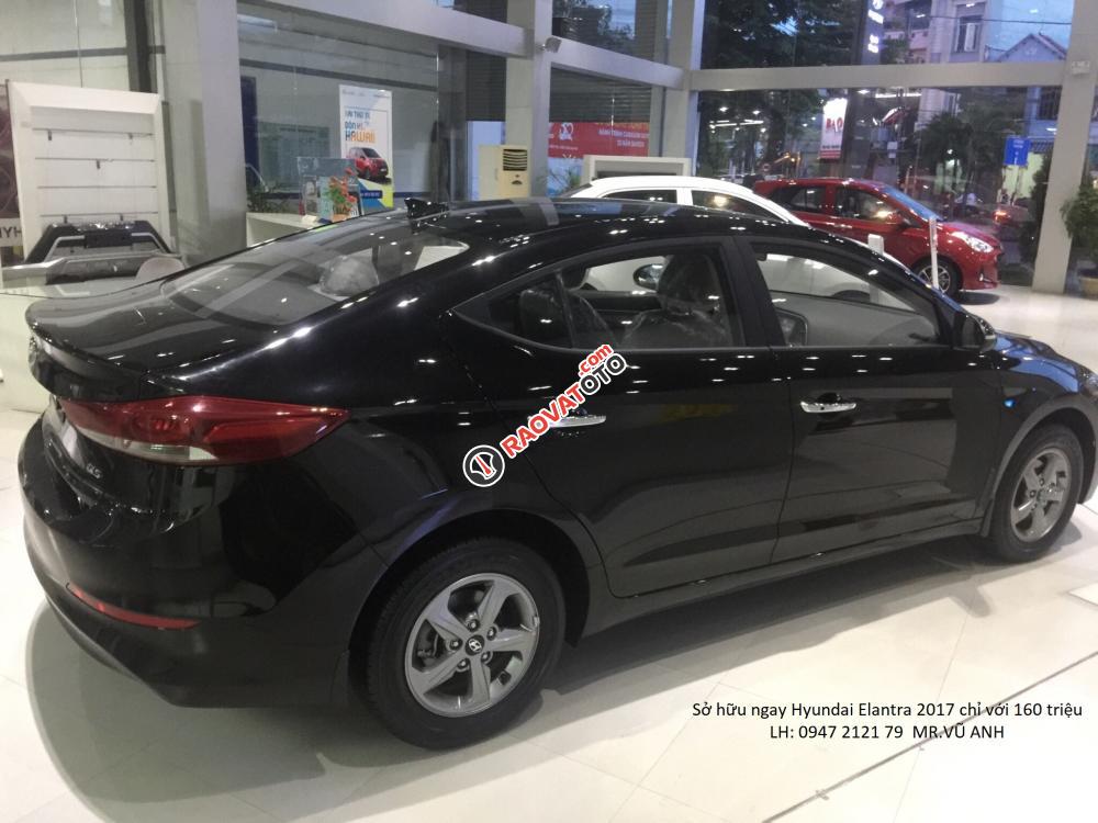 Xe Hyundai Elantra model 2018 màu đen - Đà nẵng, giảm giá 80 triệu, chỉ còn 549 triệu, Lh: 0941 295 79-5