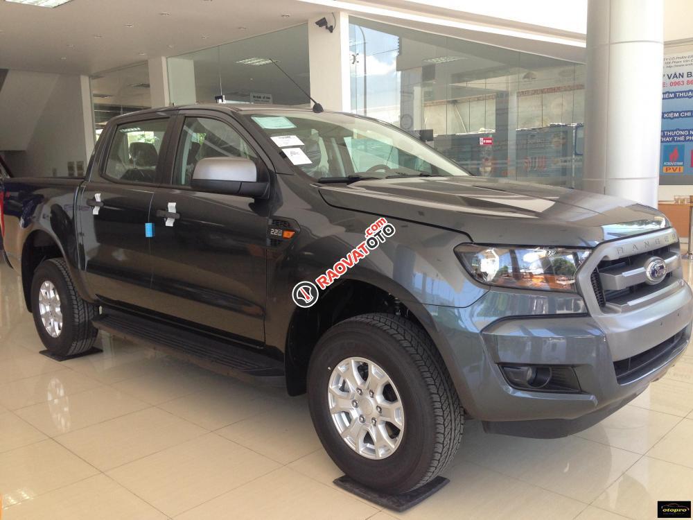 Bán ô tô Ford Ranger XLS 4x2 AT đời 2017, hỗ trợ trả góp 80% lãi suất ổn định tại Lạng Sơn-1