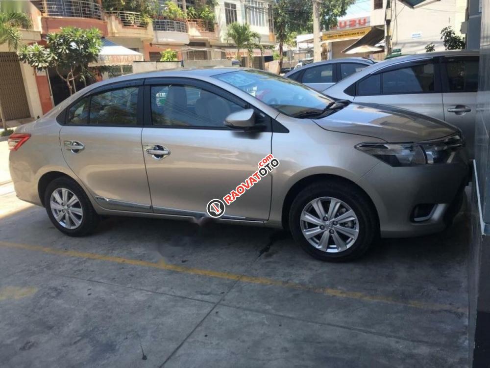 Cần bán gấp Toyota Vios 1.5E đời 2016 số sàn, 478tr-0