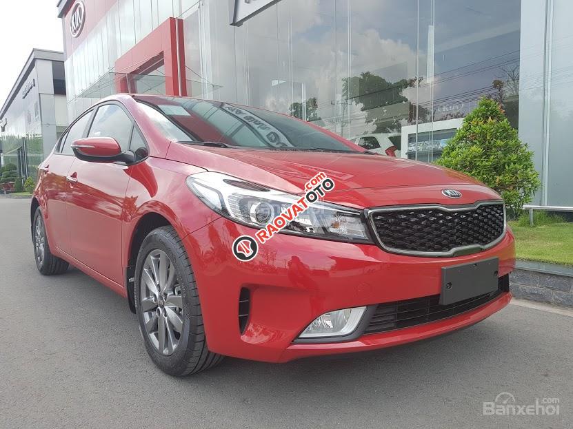 Kia Cerato 1.6 số sàn 2017 mới 100%, hỗ trợ vay 80% - chỉ cần 170tr là có xe giao ngay, LH Bảo 0938 990 764-5