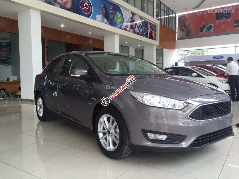 Hot! Ford Focus đời 2017 hỗ trợ vay 85% giá trị xe, giá cạnh tranh - Hotline: 093.309.17.13-0