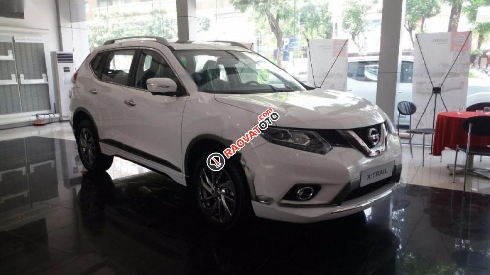 Bán xe Nissan X trail 2.5 SV 4WD Premium đời 2017, màu trắng, 986 triệu-0