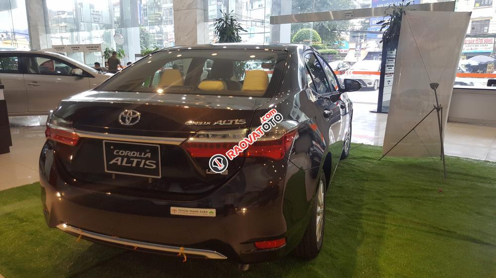 Bán Corolla Altis 1.8E giao ngay, khuyến mãi cực sốc, hỗ trợ mua xe trả góp, thủ tục nhanh chóng, hotline 0987404316-1