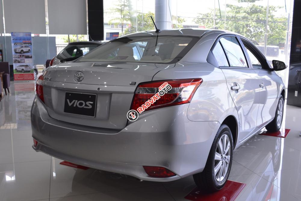 Giá xe Vios siêu ưu đãi cuối năm – Tặng đầy phụ kiện – 3 năm bảo hiểm-2