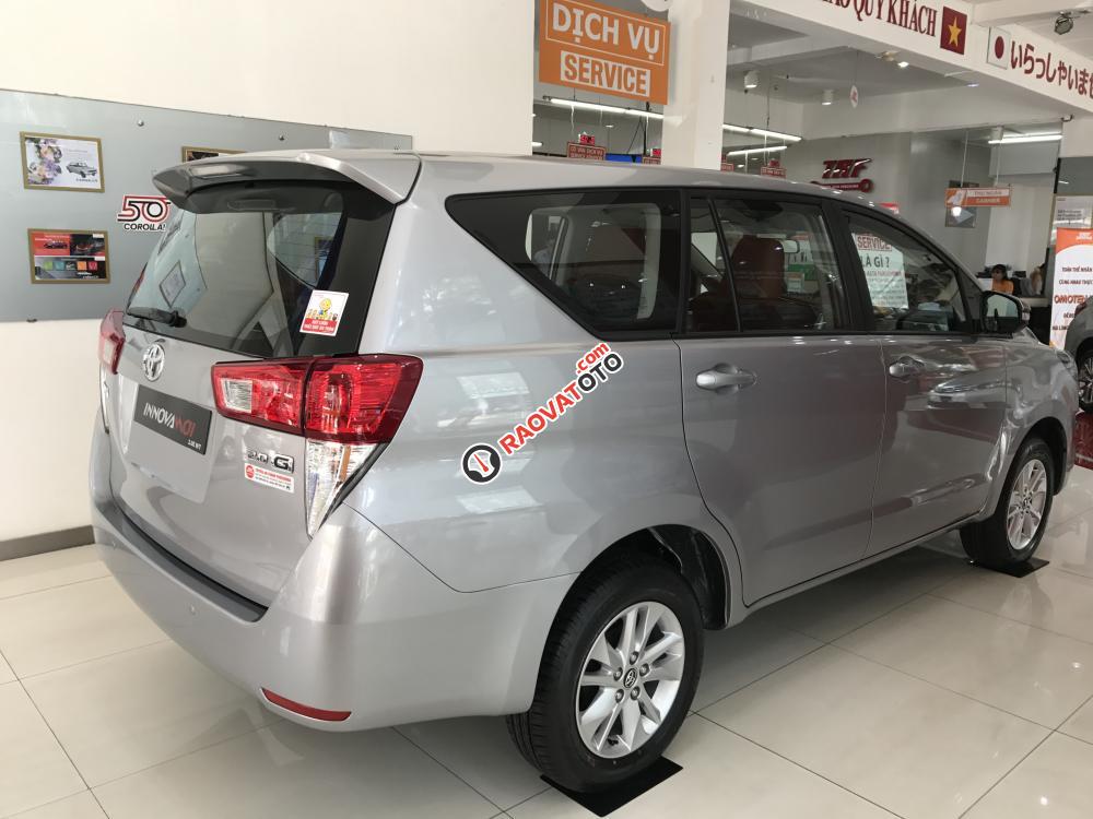 Cần bán Toyota Innova 2.0E MT đời 2018, màu bạc, trả trước 190 triệu giao xe, trả góp lãi suất 0.58%-3