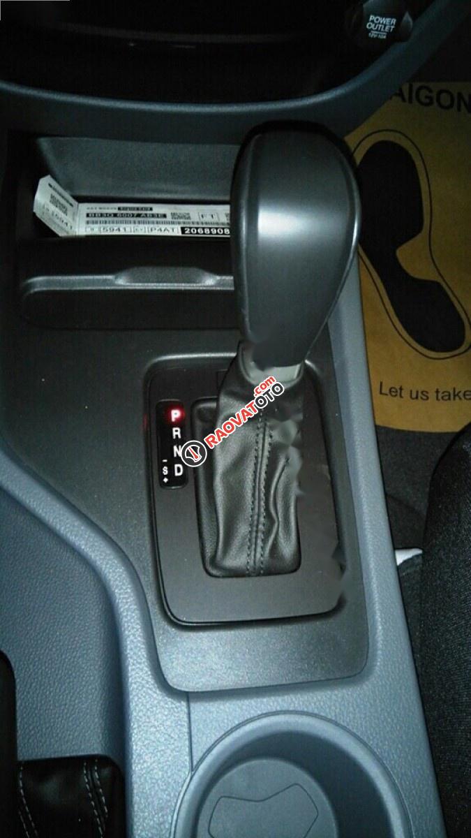 Bán Ford Ranger XLS 2.2L 4x2 AT sản xuất 2017, màu trắng, nhập khẩu nguyên chiếc-0