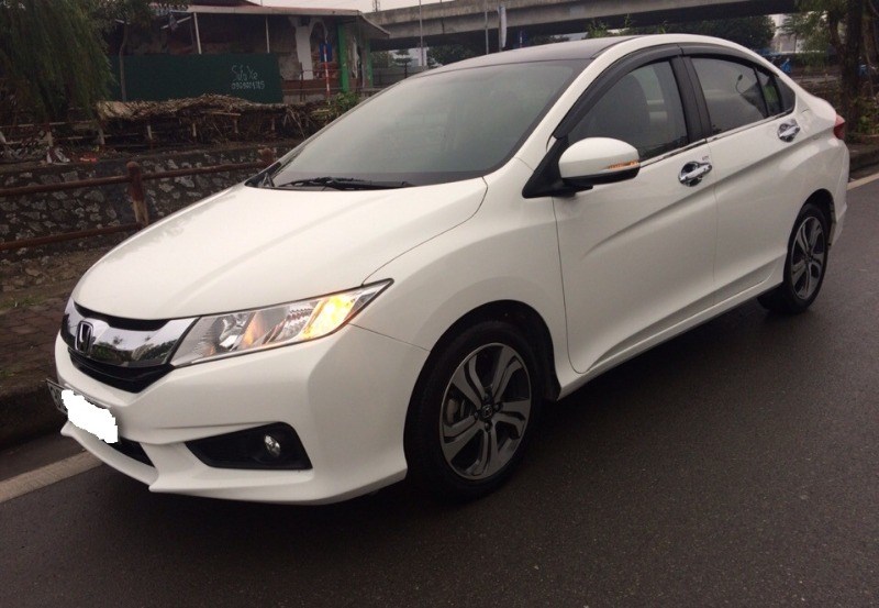 Bán gấp Honda City 1.5AT đời 2016, màu trắng, xe nhập, giá tốt-3