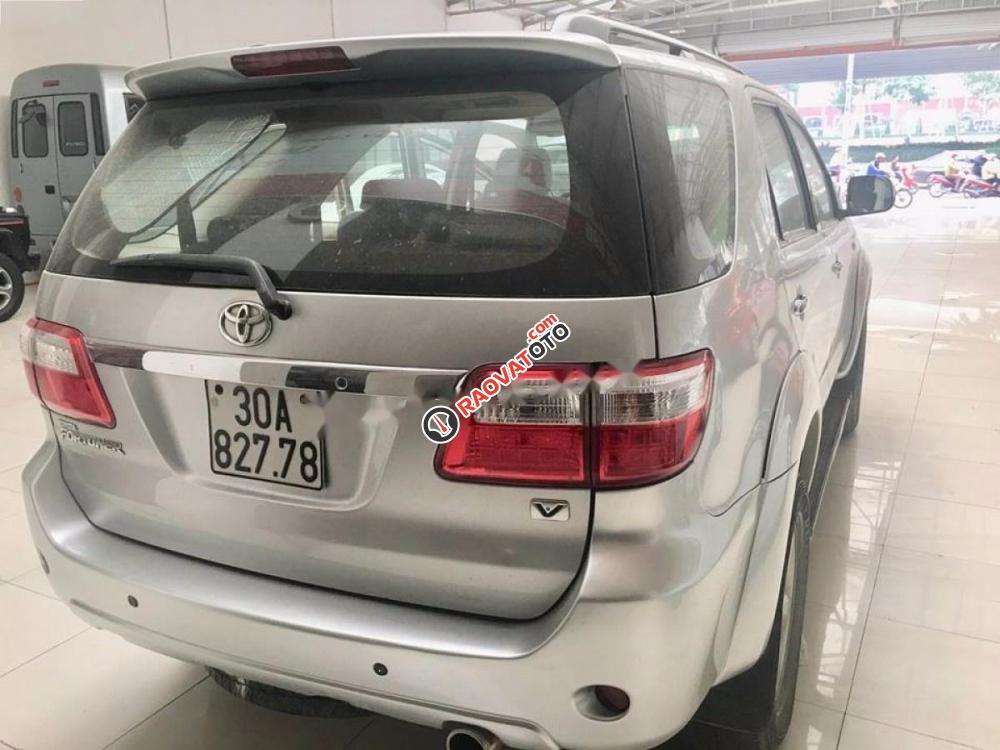 Cần bán xe Toyota Fortuner 2.7V 4x4 AT đời 2009, màu bạc, giá 505tr-3