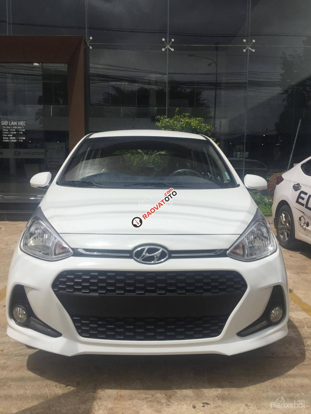 Hyundai Gia Lai - Hyundai Grand i10 2017, ưu đãi đến 40tr, chỉ 315 triệu đồng, hỗ trợ vay vốn đến 80%, LH: 0915554357-0