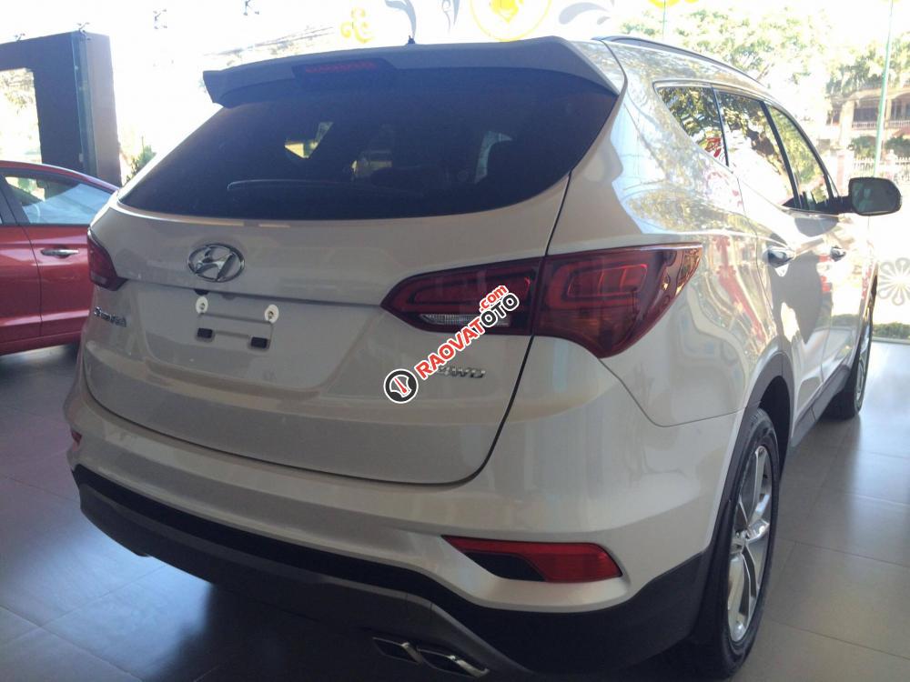 Hyundai Gia Lai - Bán ô tô Hyundai Santa Fe 2017, đủ màu, khuyến mãi 230tr, chỉ từ 898tr, vay vốn 90%, 0915554357-3