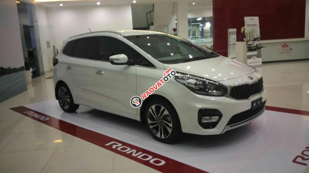 Bán xe Rondo 2017 mới 100%, hỗ trợ trả góp 80% - chỉ cần 210tr là có xe giao ngay, LH Bảo 0938 990 764-1