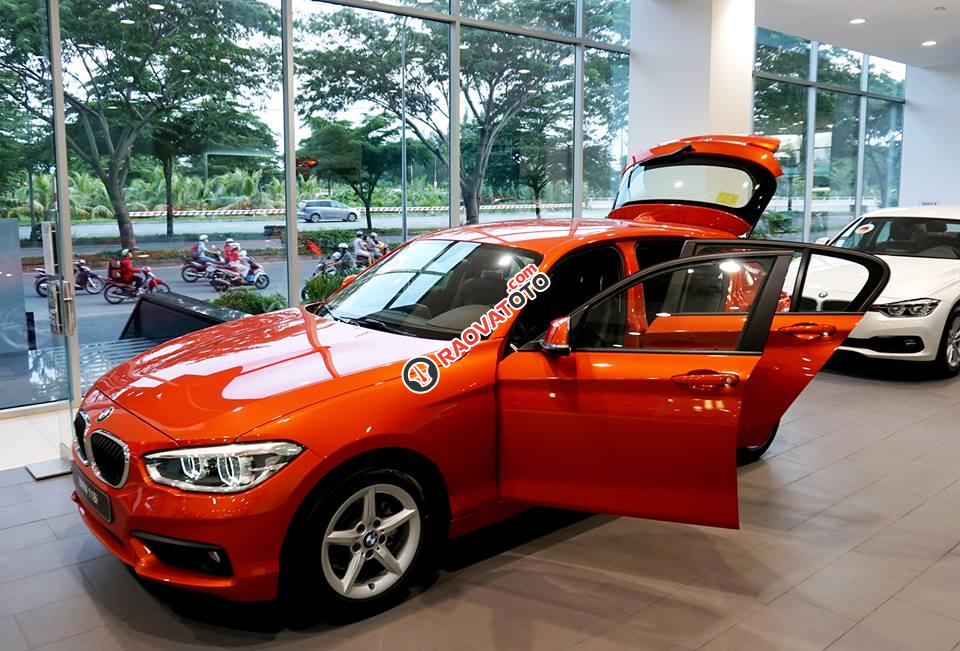 BMW 1 Series 118i 2017, màu cam. BMW Đà Nẵng bán xe BMW 118i nhập khẩu chính hãng, giá rẻ nhất-0