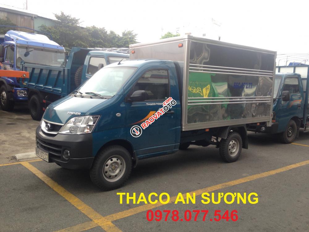 Xe tải 990kg Thaco Towner 2017 thùng kín có máy lạnh-2