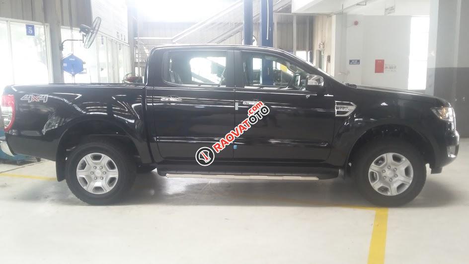 Bán xe Ford Ranger XLT 2.2L MT đời 2017, xe nhập có đủ màu, giao xe ngay, hỗ trợ trả góp: 0961917516-0