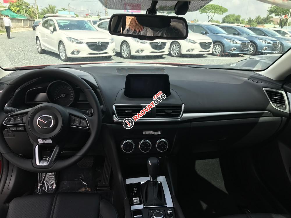 Mazda Bình Tân bán Mazda 3 sedan 1.5, bảo hành 5 năm, vay tối đa 90% giá trị xe.Liên hệ 0909 417 798-3