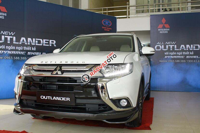 Bán xe Mitsubishi Outlander Sport sản xuất 2017 màu trắng, 892 triệu nhập khẩu, giao hàng ngay-0