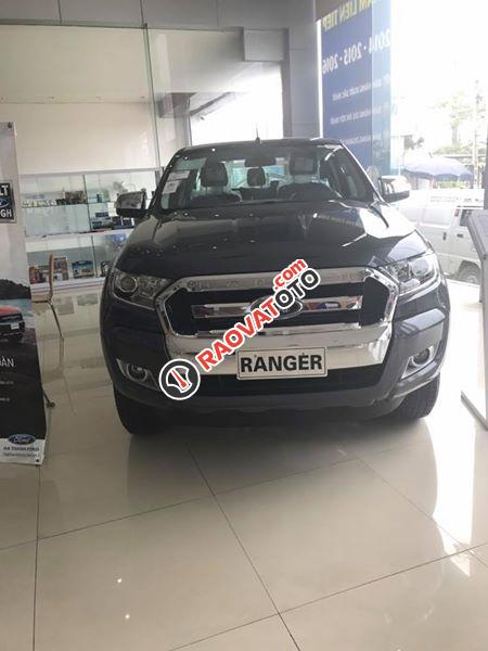 Bán xe Ford Ranger XLT 4x4 MT đời 2017, màu xám, nhập khẩu-1