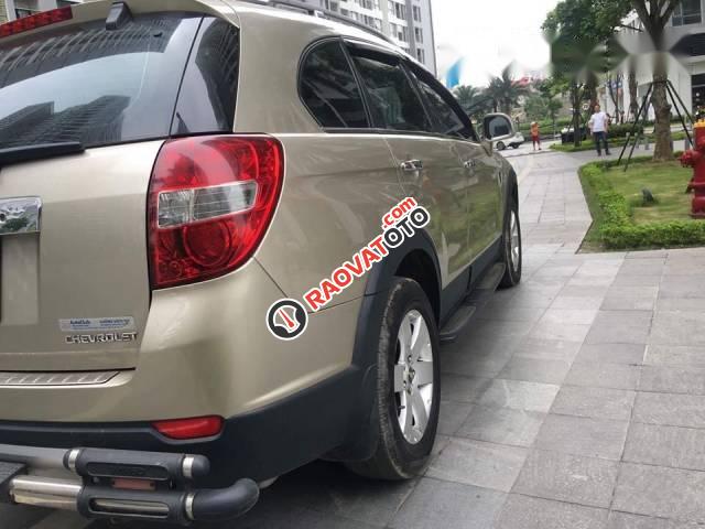 Cần bán xe Chevrolet Captiva LTZ AT đời 2010 số tự động-1