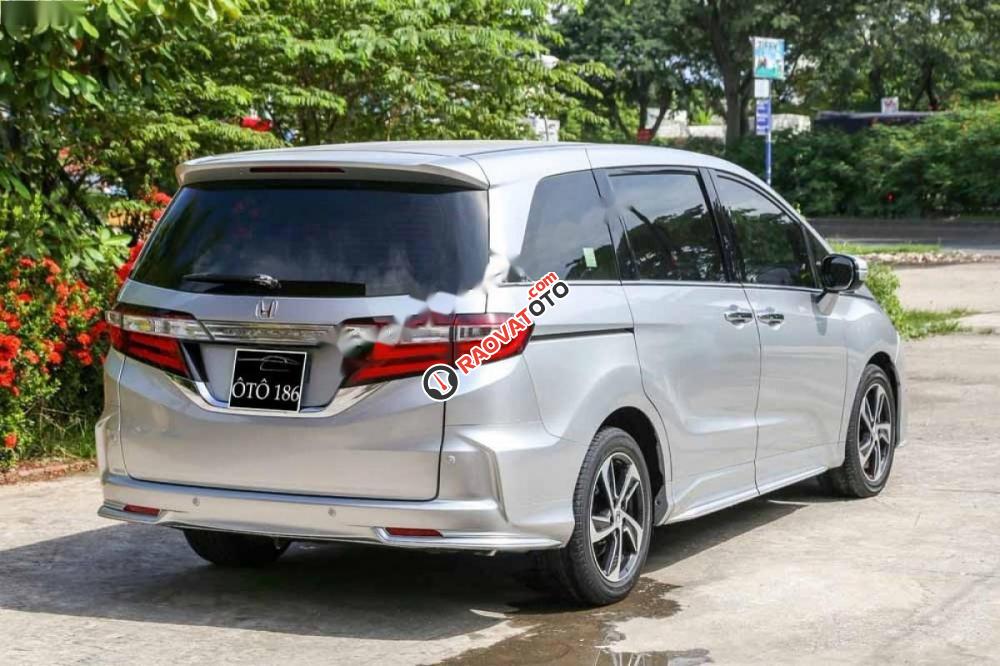 Bán Honda Odyssey 2.4 AT đời 2016, màu bạc, xe nhập-3